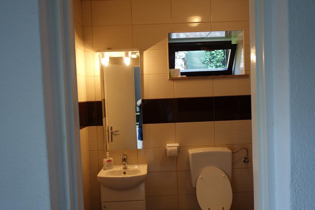 Rooms Modrusan Slunj Oda fotoğraf
