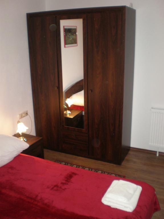 Rooms Modrusan Slunj Oda fotoğraf